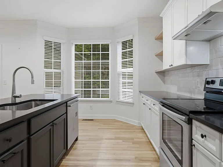 2661 Avery Park Dr — Photo 15