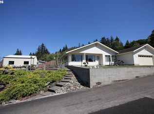 462 12th Ave, Coos Bay, OR
