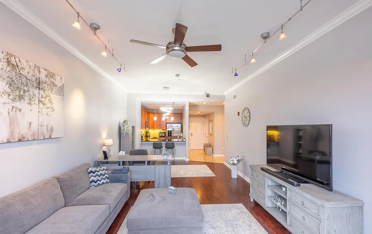 1 bed, $600 — Photo 1