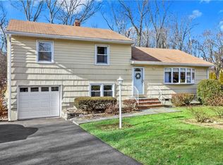 136 Westwood Rd, Stamford, CT 06902