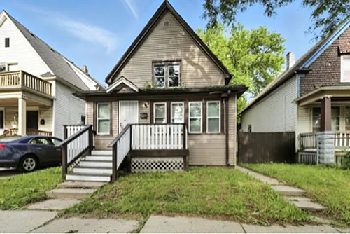 3244 N 1st St Photo 1