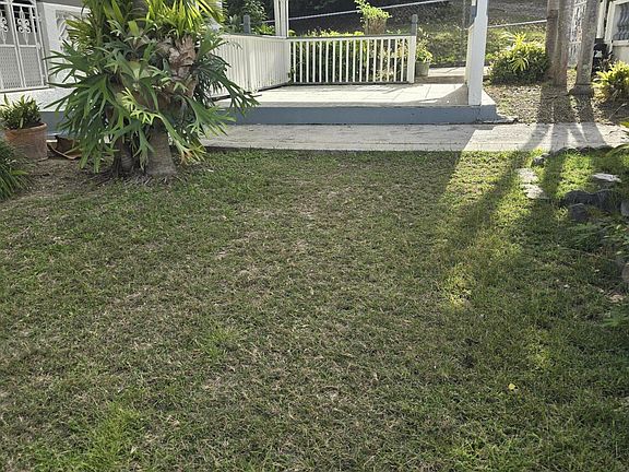 2nd image of 128 Rattan Est