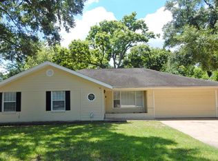 9617 Westview Dr, Houston, TX 77055