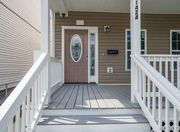 2nd image of 1424 Mechanicsville Tpke