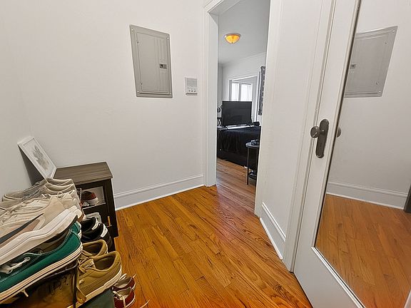 3rd image of 6439-41 N Newgard Ave #6439N-2A