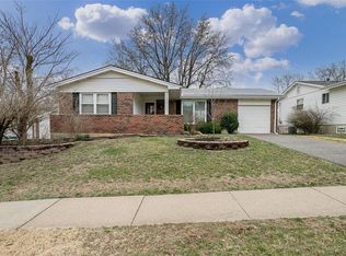 2462 Wesington Dr, Maryland Heights, MO