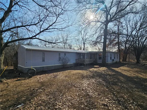 12613 S 1700th Rd, Nevada, MO 64772