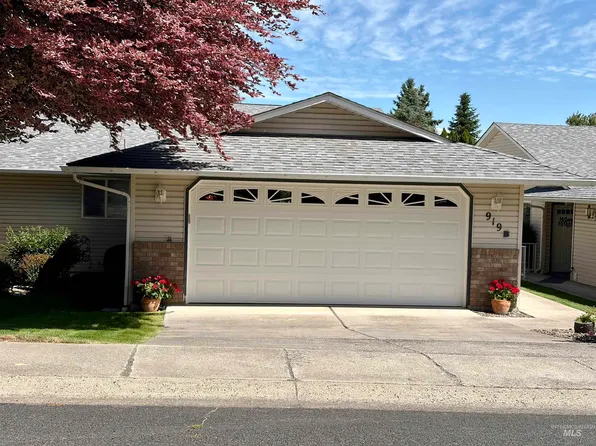 919 Stewart Ave #B, Lewiston, ID 83501