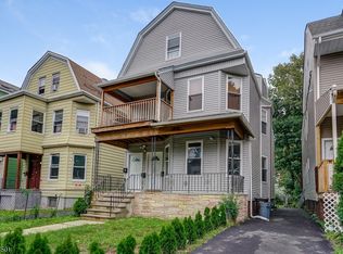 390 N Grove St, East Orange, NJ 07017