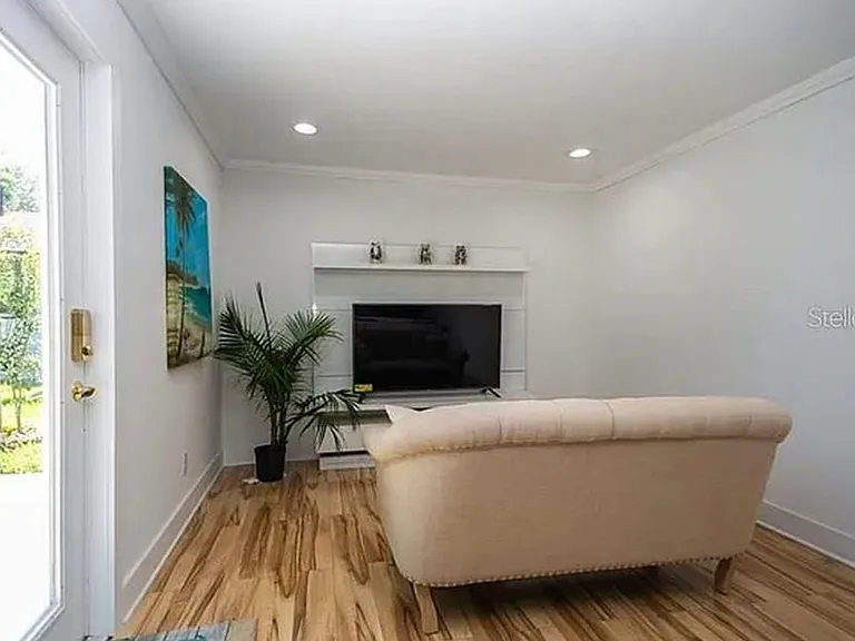 1324 Cloverlawn Ave — Photo 26