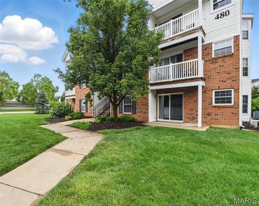 480 Benton Dr APT A, Saint Peters, MO, 63376