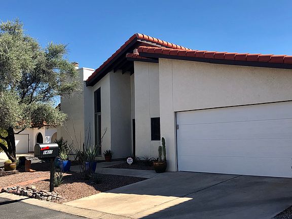New insulated garage door