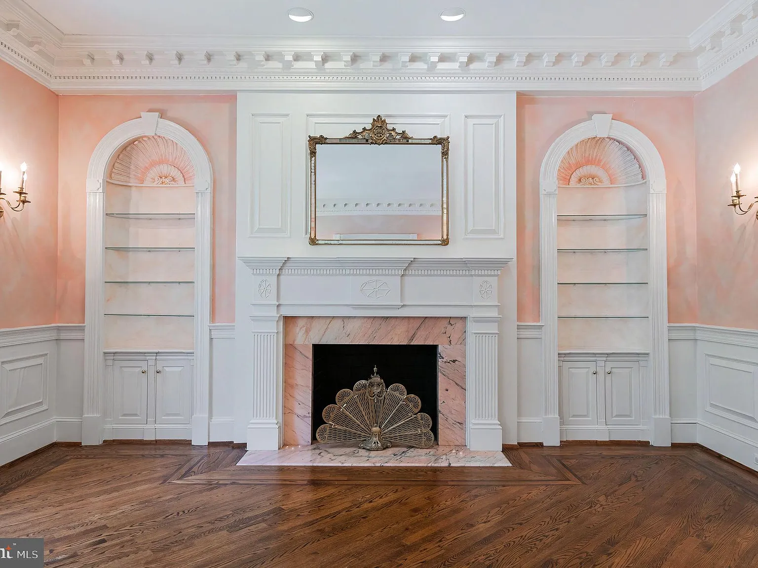 8 bed, 8.5 bath, 9584 sqft, $15,000 — Photo 4