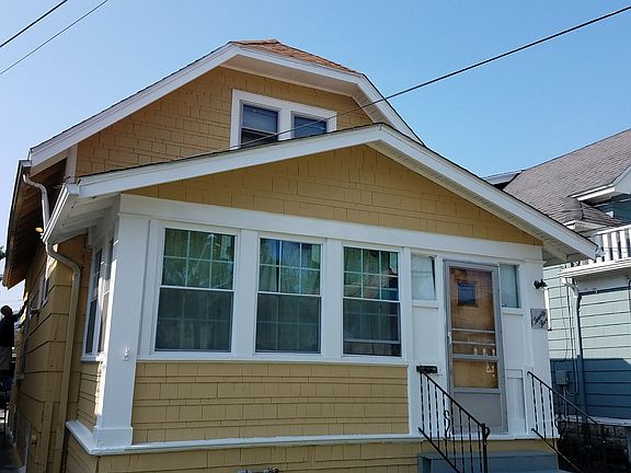 5th image of 25 Phyllis Ave