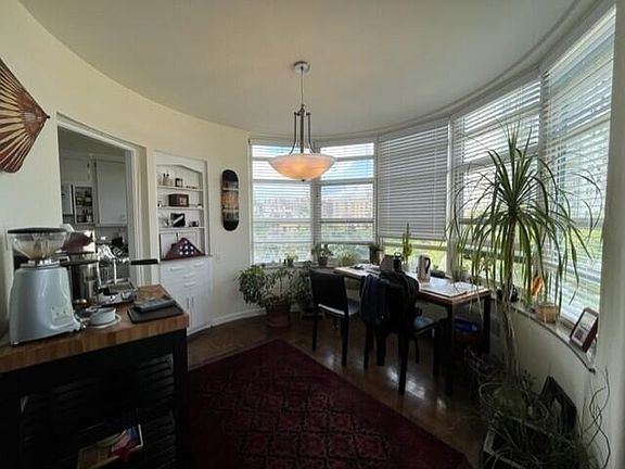 4th image of 1260 N Prospect Ave APT 501