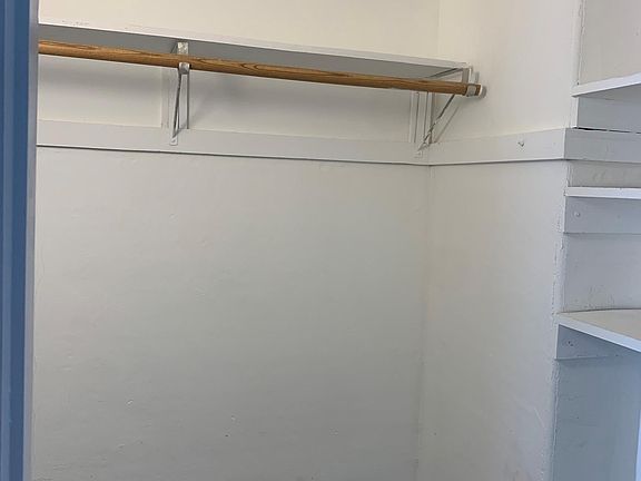 2nd Bedroom Closet