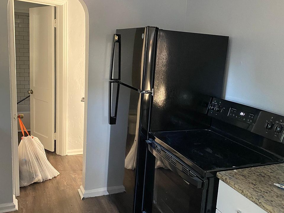 1st image of 1644 23rd Ave N #1
