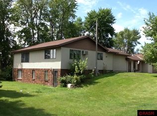 43264 201st Ave, Le Center, MN 56057