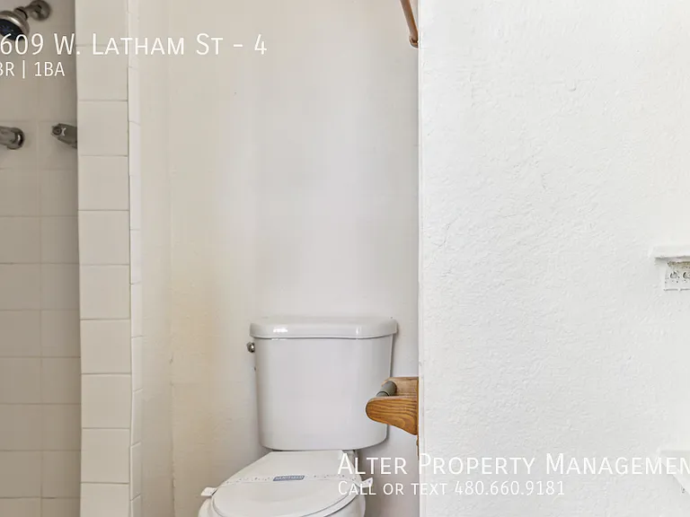 1609 W Latham St #4 — Photo 6