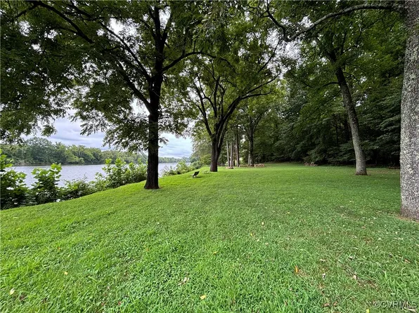 3514 Traylor Dr, Richmond, VA 23235