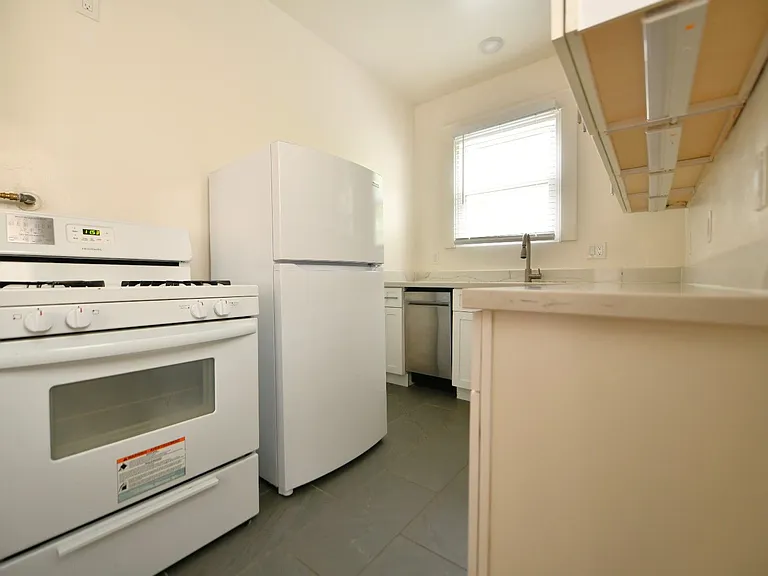 3733 Grand Ave — Photo 12