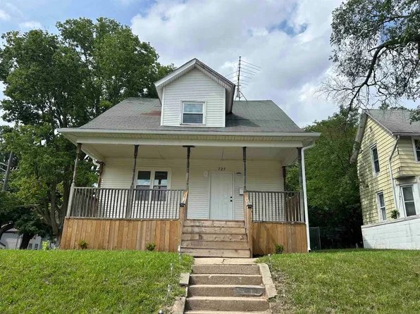 727 Bruce St, Rockford, IL 61103