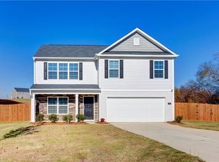 108 Daniel Dr, Lexington, NC 27295