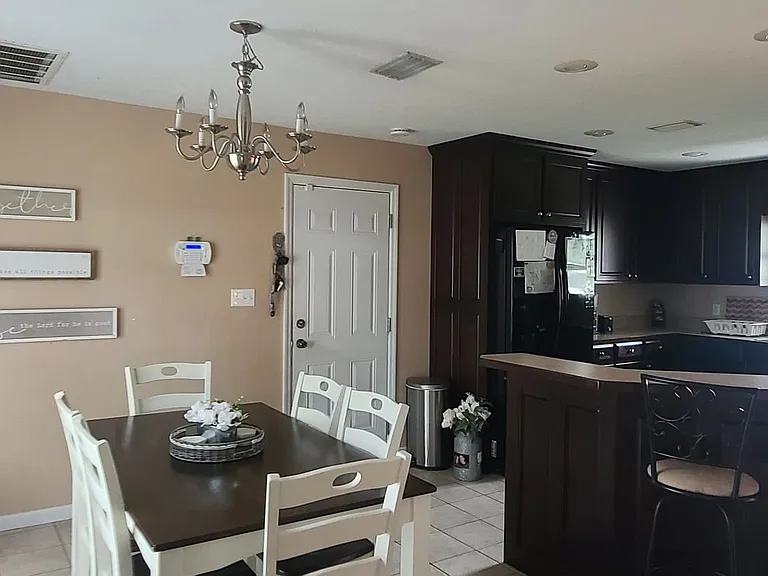 19 Herndon Xing — Photo 9