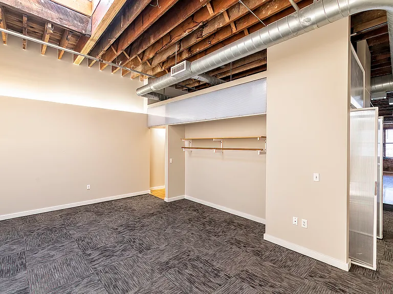 15Walnut — Photo 11