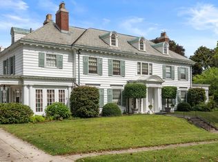 2 Military Rd, Worcester, MA 01609