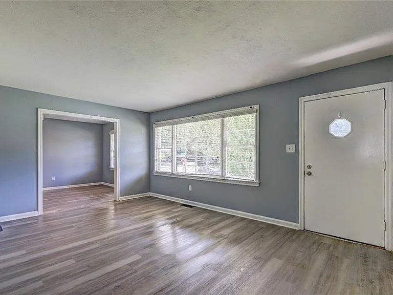 970 Oglethorpe Ave — Photo 8