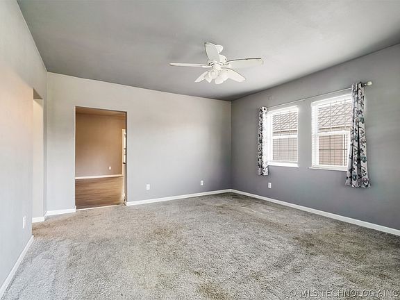 3rd image of 108 NW 4th St