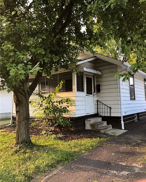 1st image of 404 E Siebenthaler Ave