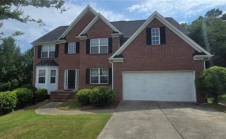 3811 Roxfield Dr — Photo 1