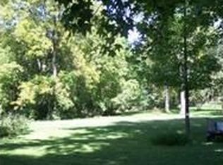 17200 Old Jamestown Rd, Florissant, MO 63034