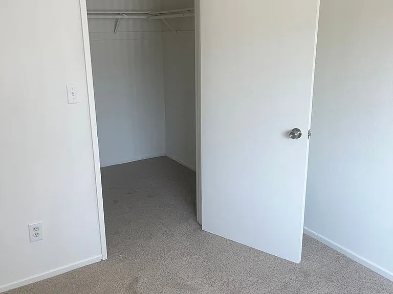 Del Mar — Photo 21