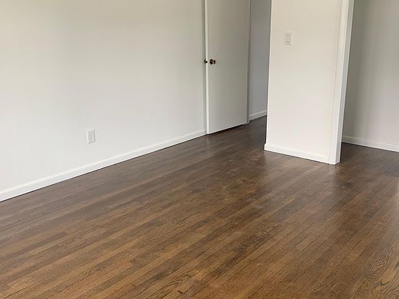 3rd image of 228 Jessamine Ave