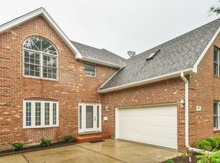 177 E Oneida Ave, Elmhurst, IL 60126