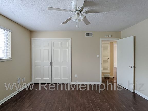 4th image of 358 E Parkway N APT 8