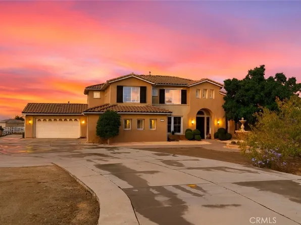 18563 Sunset Knoll Dr, Riverside, CA 92504