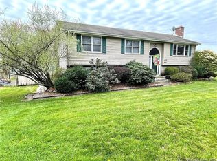 15 Baker Ln, South Windsor, CT 06074