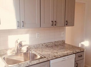 391 Court St APT 2R, Brooklyn, NY 11231