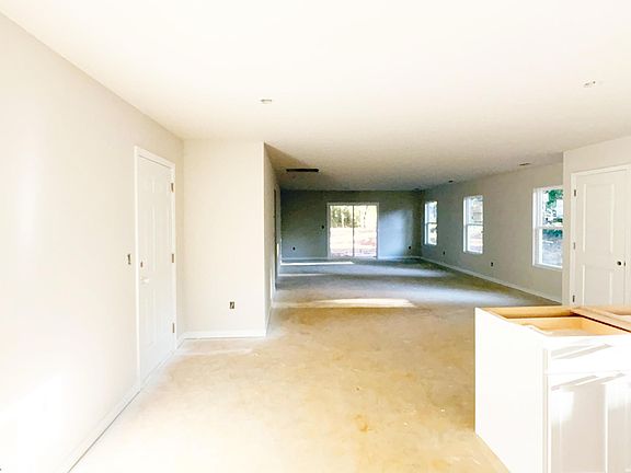 2nd image of 104 Chapman Rd