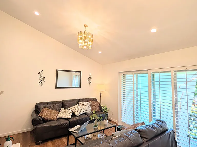 6305 Ridgemar Ct — Photo 2