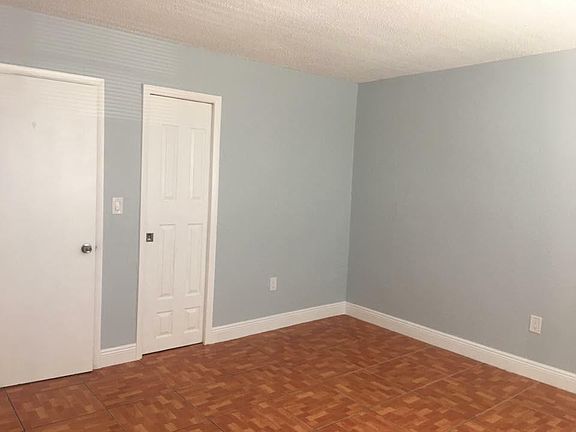 2nd image of 301 NW 177th St APT 226