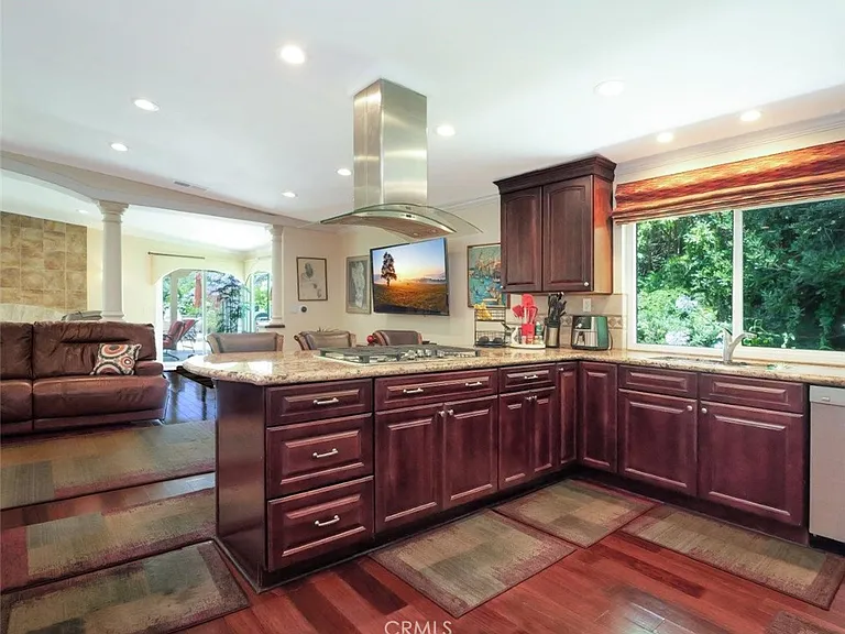5014 Delacroix Rd — Photo 6
