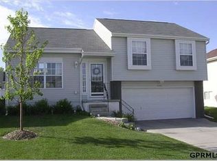 15405 Young St, Bennington, NE 68007
