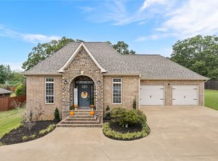 1505 Springdale Dr, Alma, AR 72921