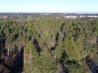 87874 Astor Ln, Bandon, OR 97411