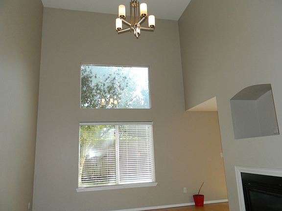 2nd image of 8765 Wallingford Ln NE